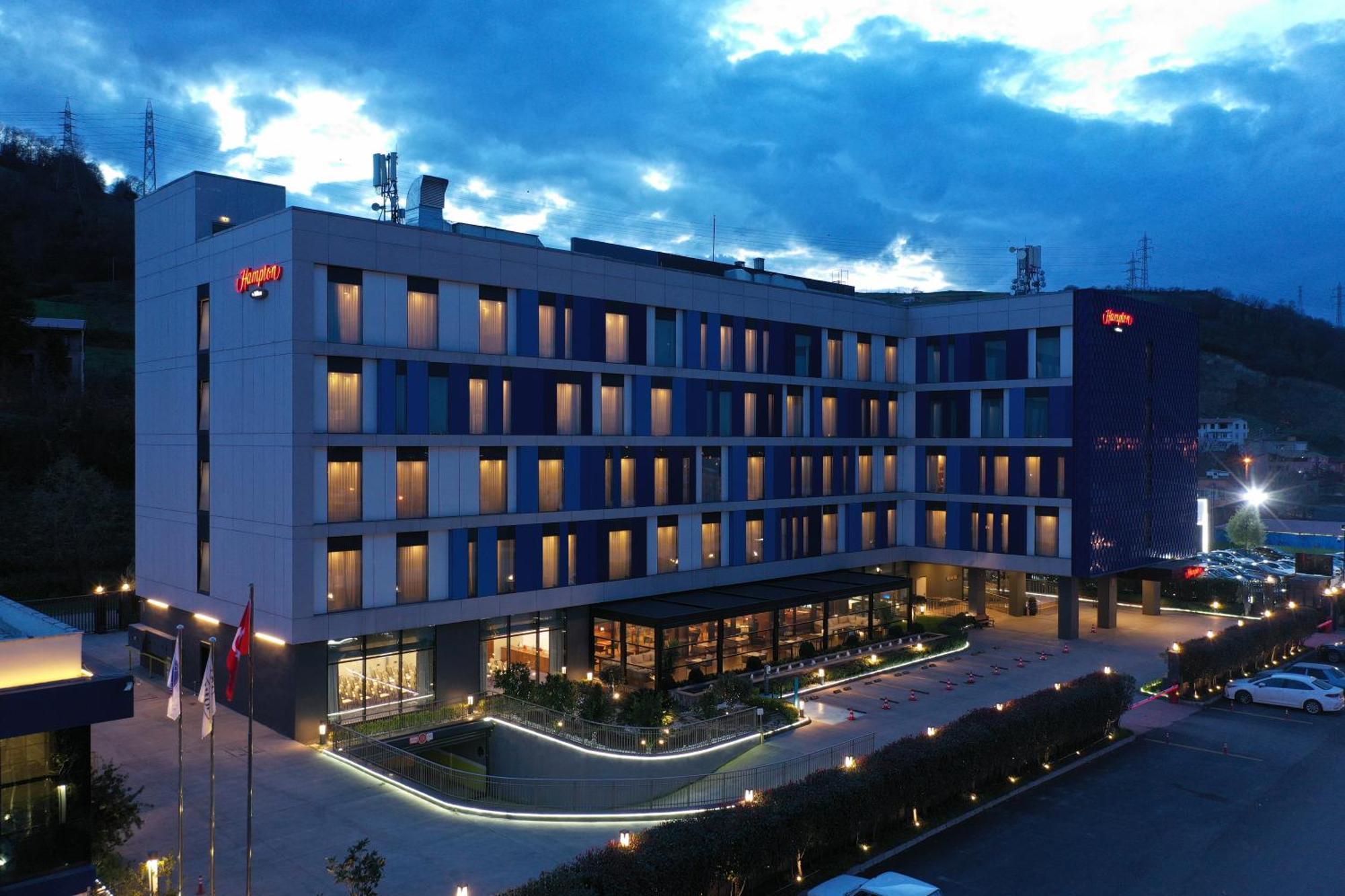 Hampton By Hilton Samsun Hotell Exteriör bild